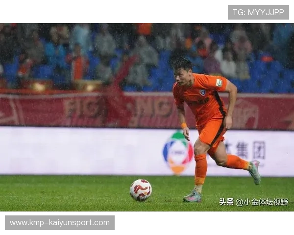 中超赛季中场转会窗口引爆头条新闻